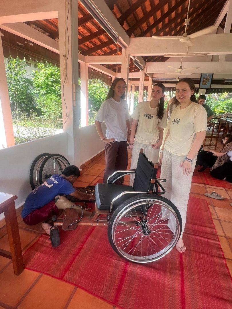 2e2e00c1 c2a7 4dd3 af36 c6d81f22007d