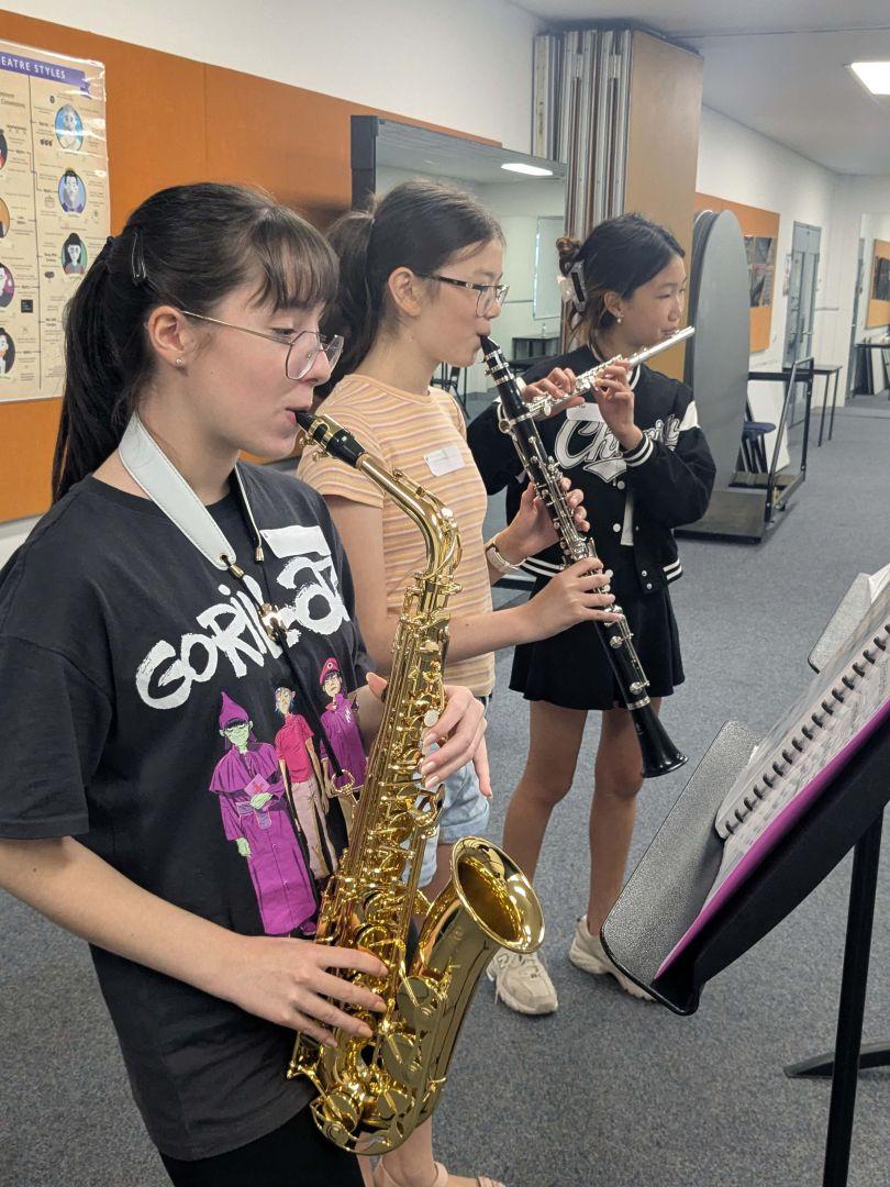 PXL 20250319 234824861