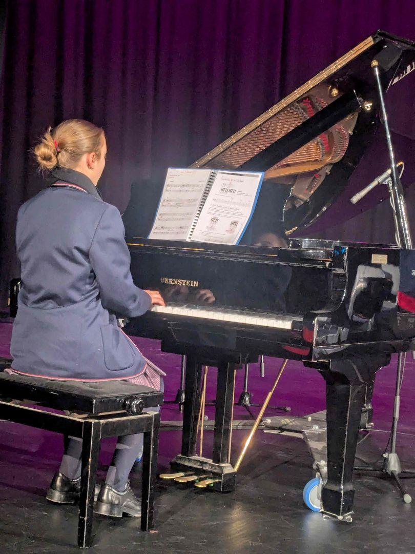 PXL 20250624 093349783 MP