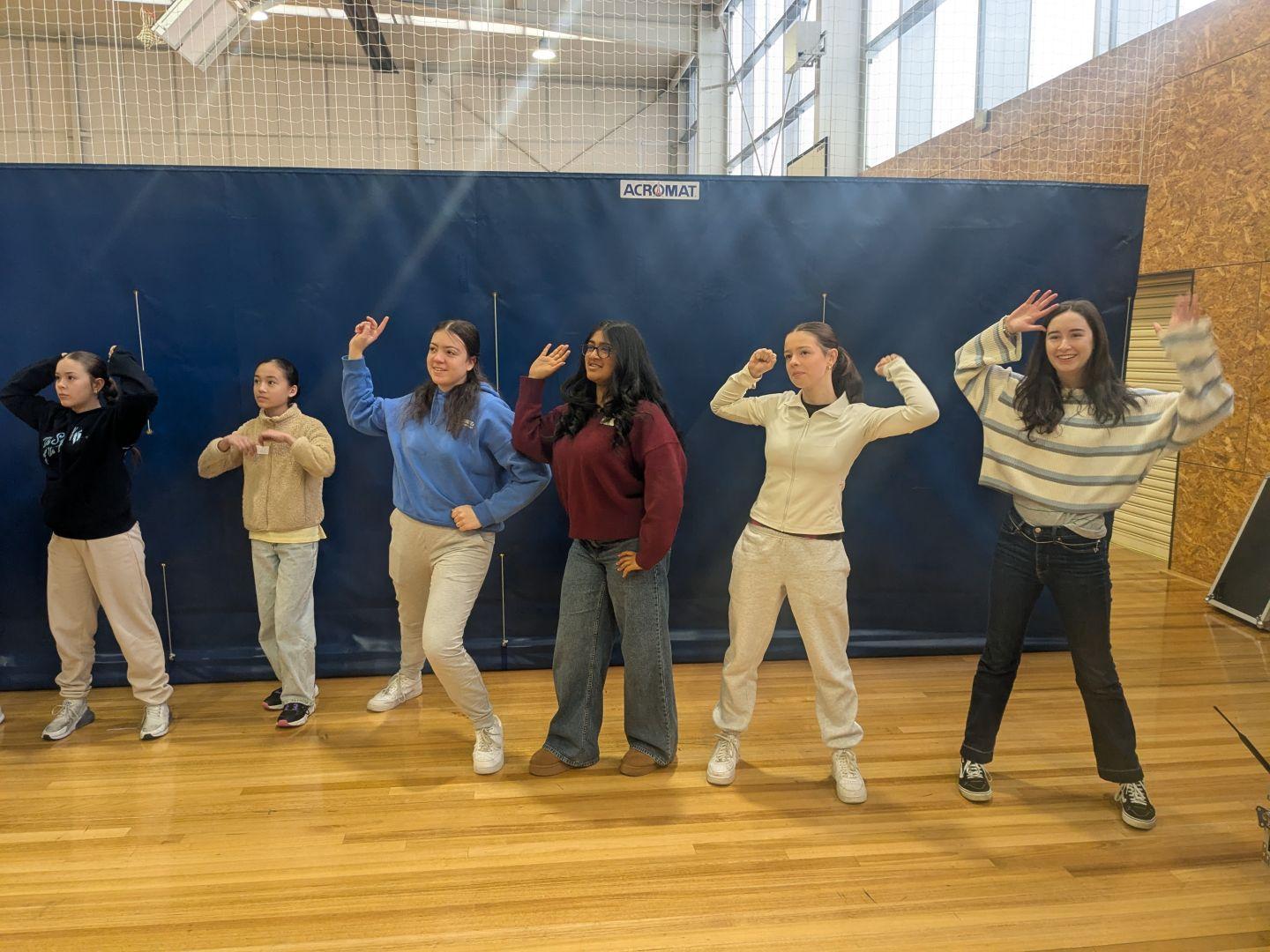 PXL 20250811 225942992