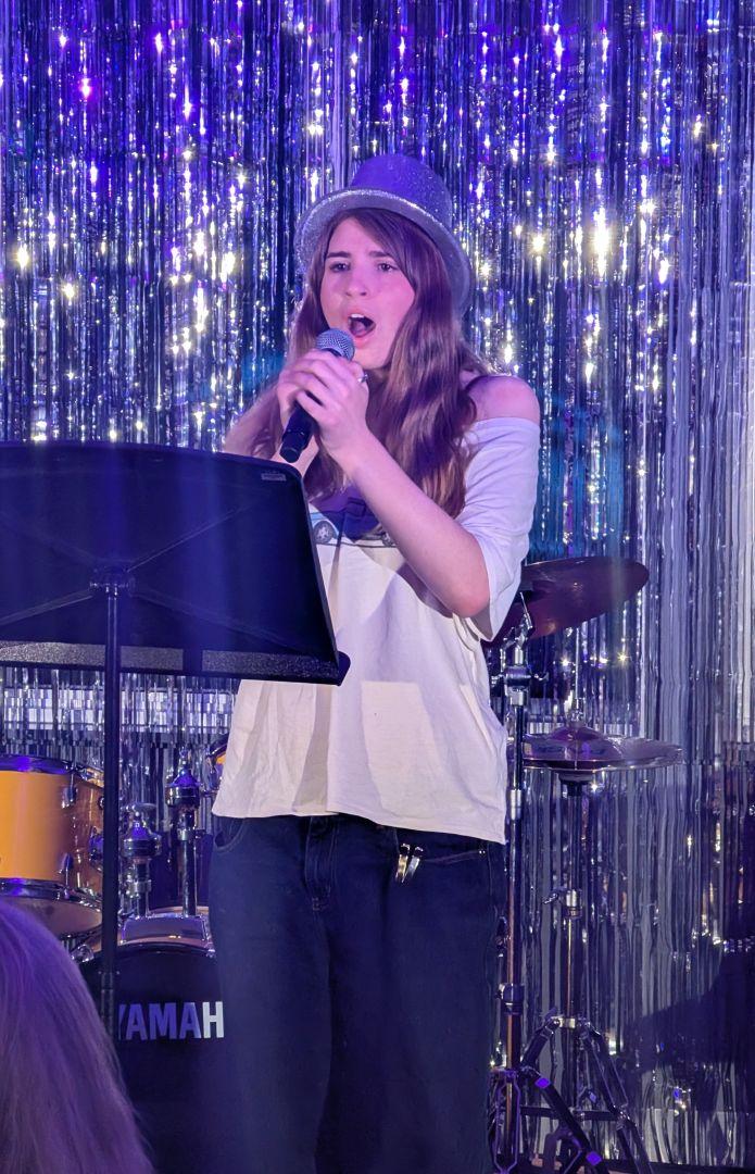 PXL 20251014 083412460