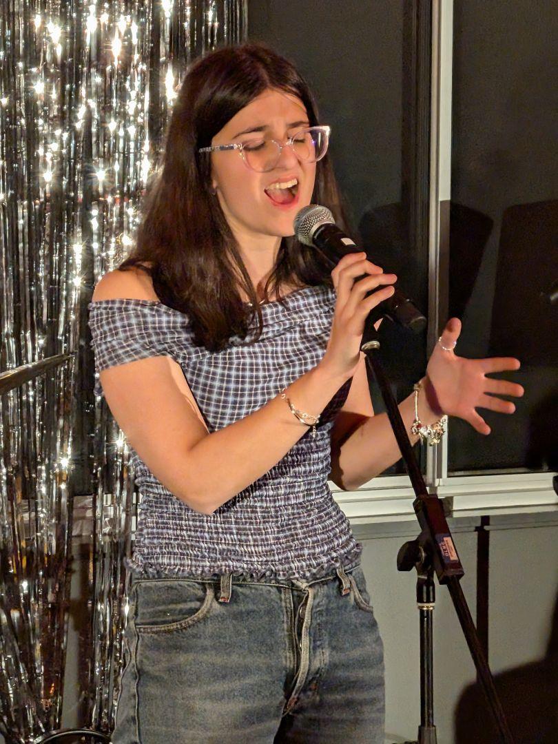 PXL 20251014 091836699